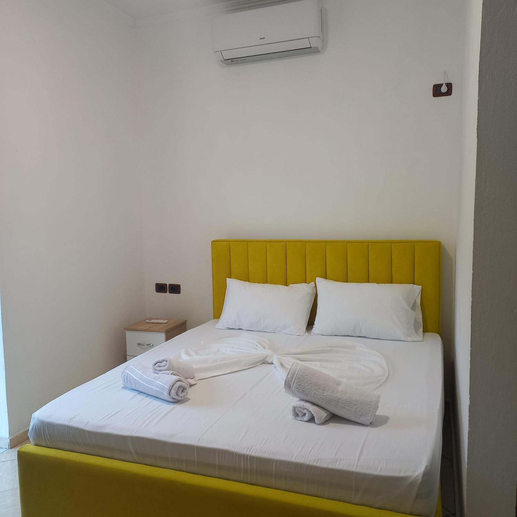 Hotel Eno Përmet エクステリア 写真