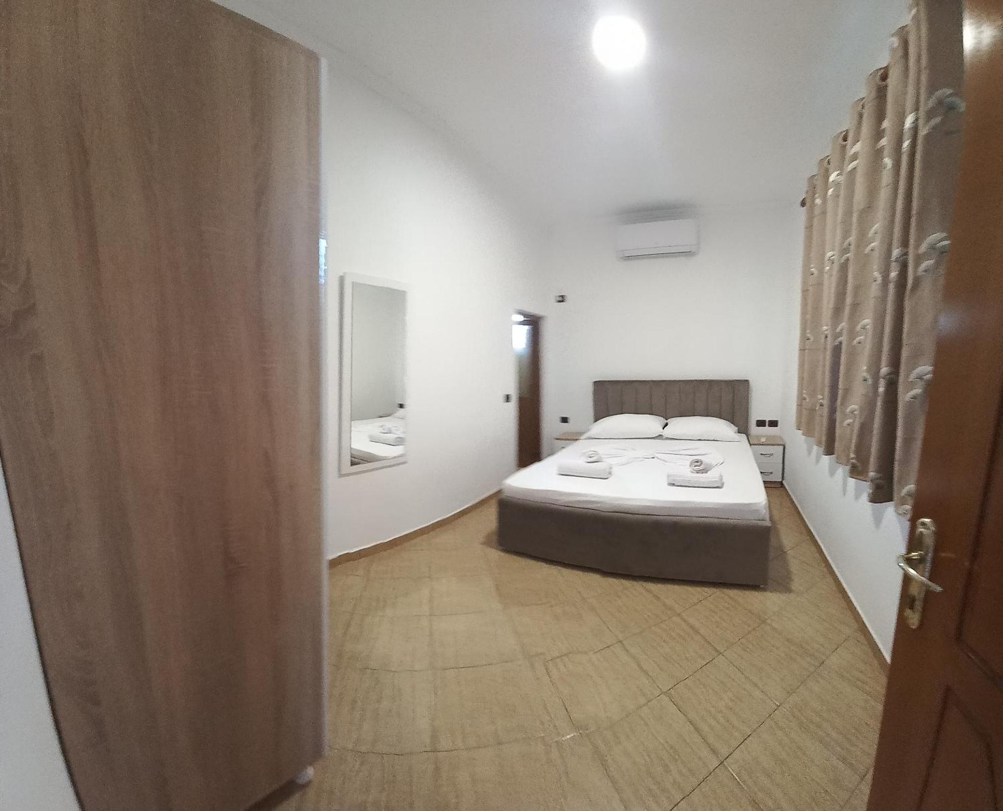 Hotel Eno Përmet エクステリア 写真