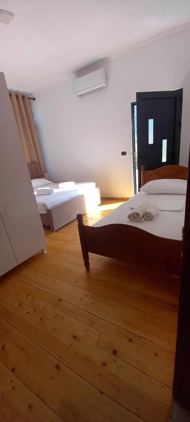 Hotel Eno Përmet エクステリア 写真